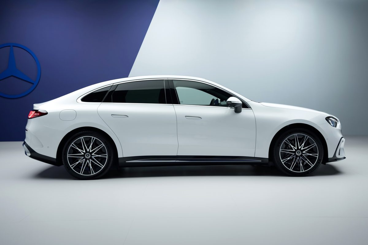 Mercedes-Benz C-Class Electric - photo 9