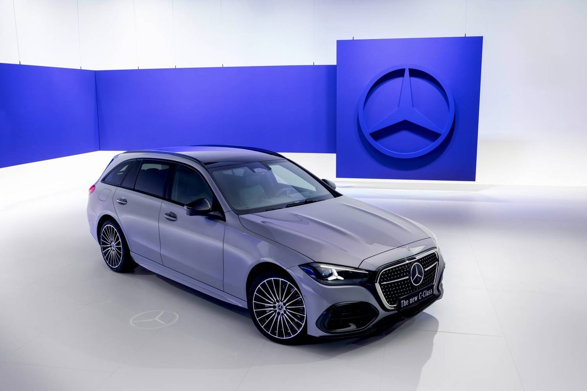 Mercedes-Benz C-Class - photo 11