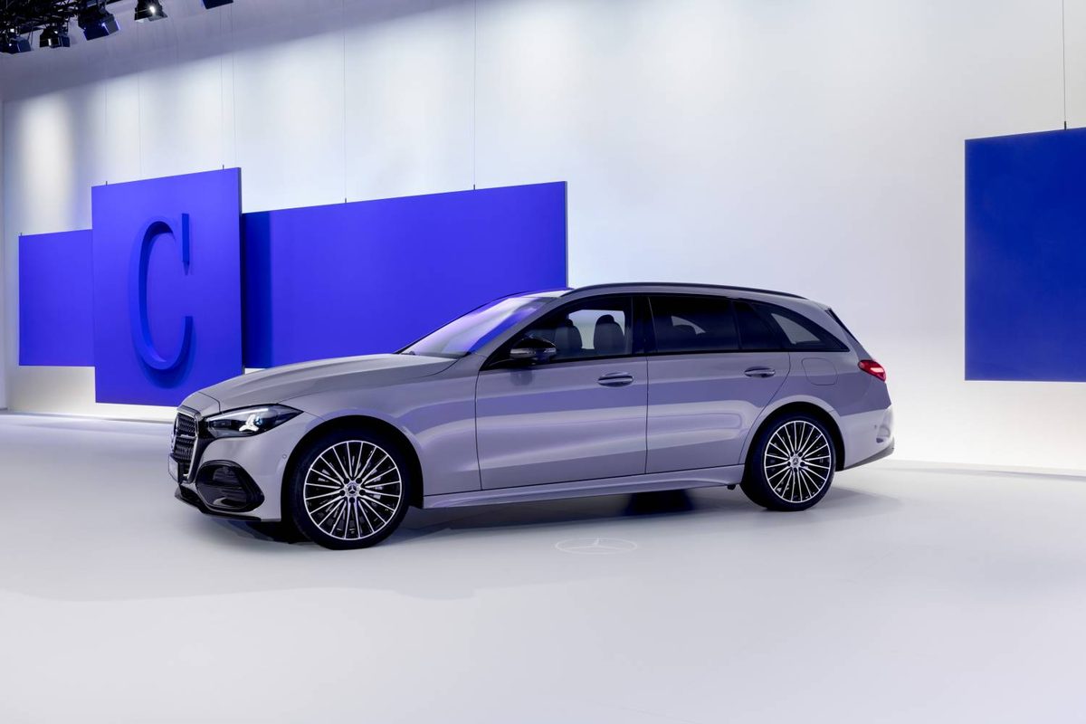 Mercedes-Benz C-Class - photo 13
