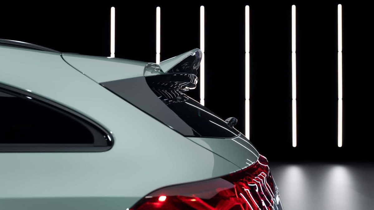 Mercedes-Benz AMG CLA 45 - photo 6