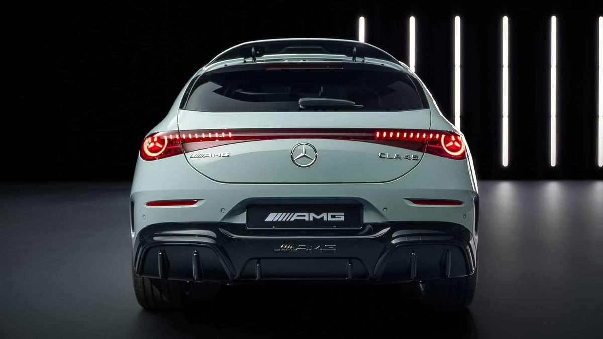 Mercedes-Benz AMG CLA 45 - photo 7
