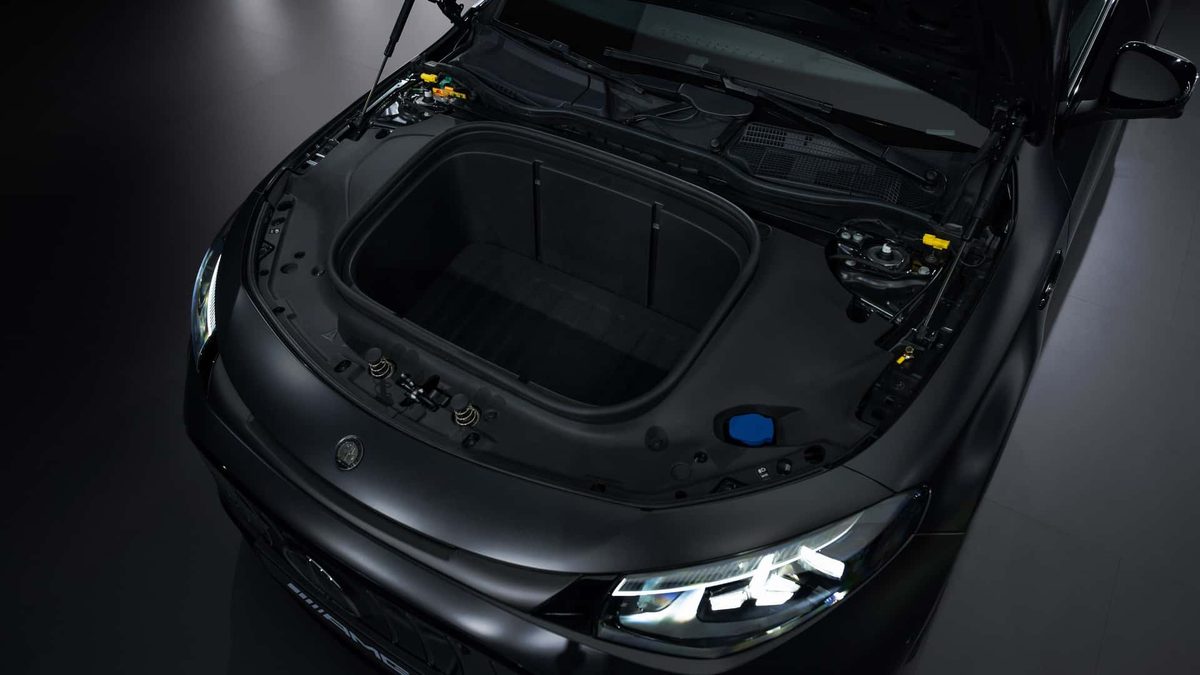 Mercedes-Benz AMG CLA 45 - photo 10