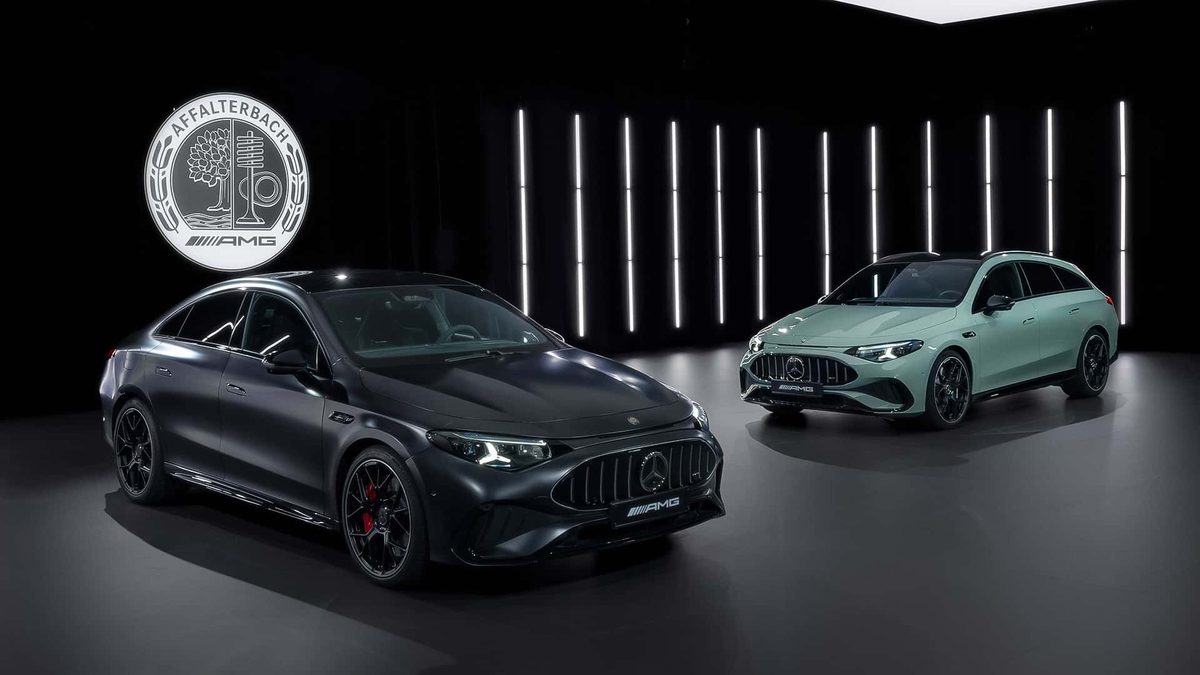 Mercedes-Benz AMG CLA 45 - photo 12