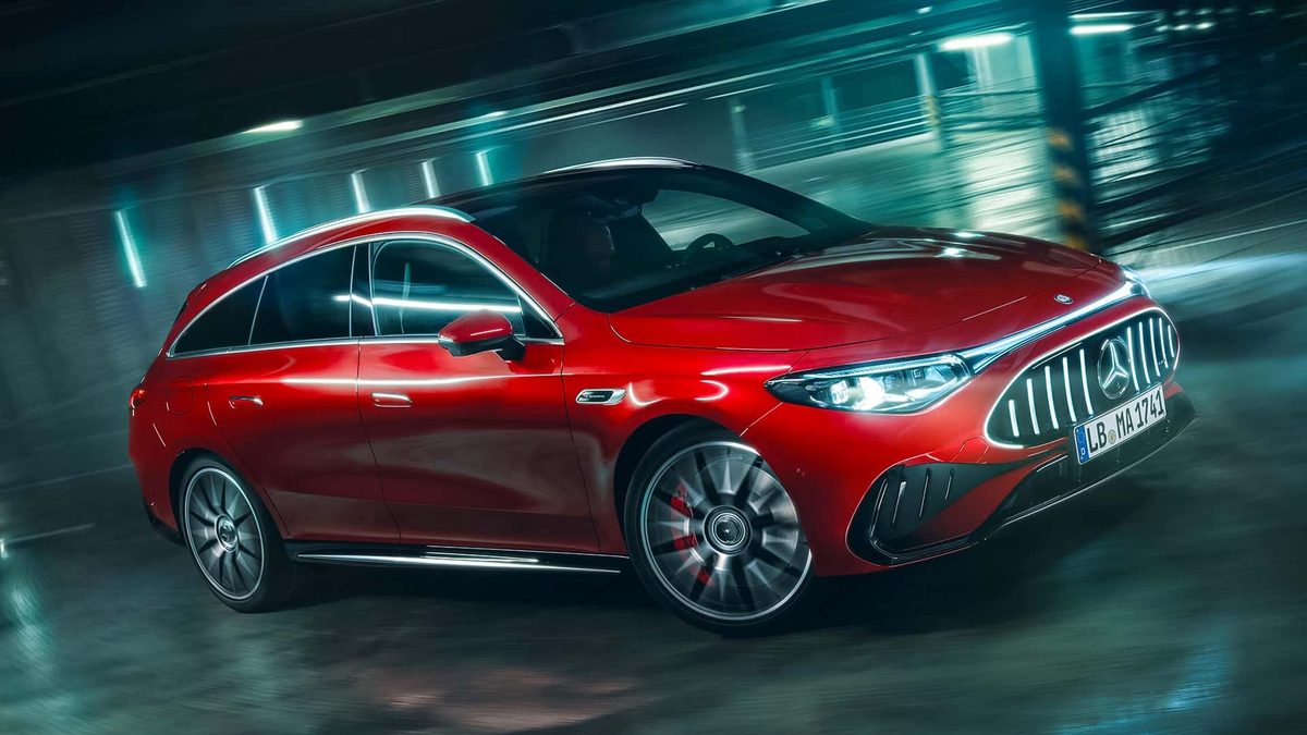 Mercedes-Benz AMG CLA 45 - photo 15