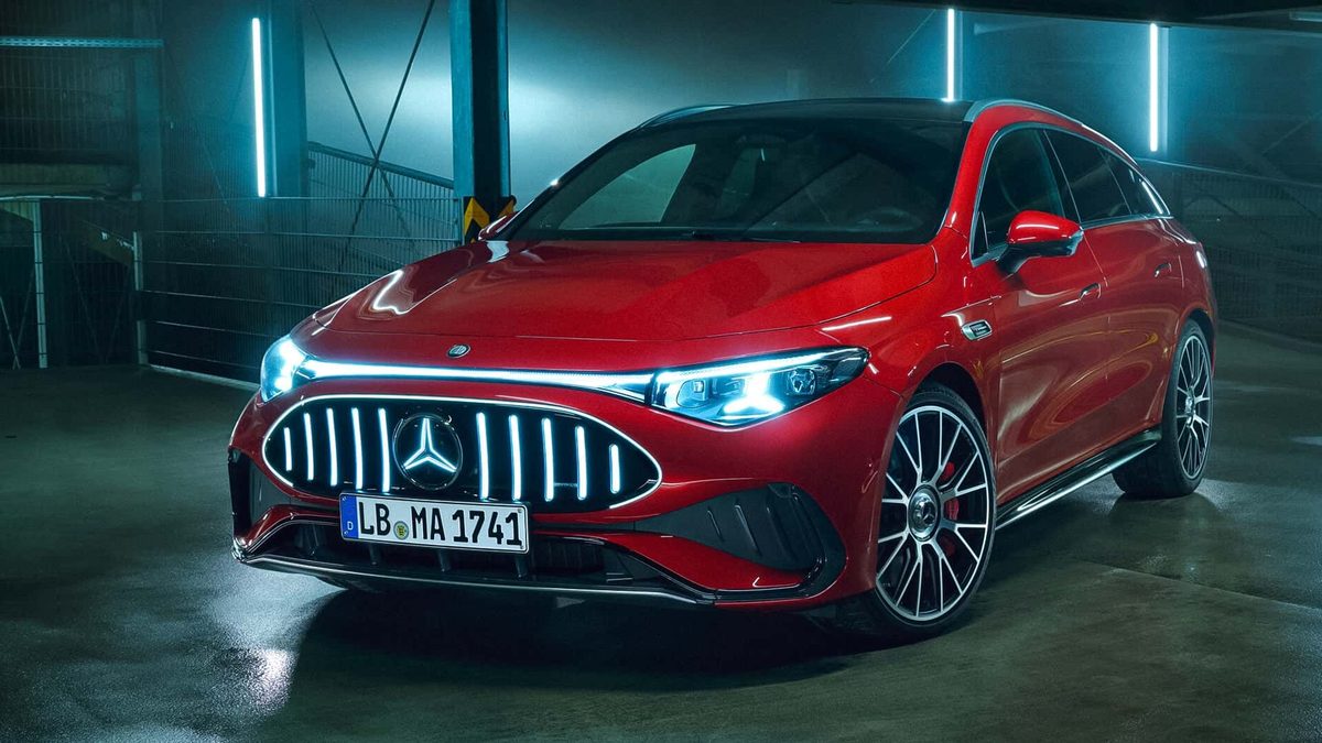 Mercedes-Benz AMG CLA 45 - photo 16