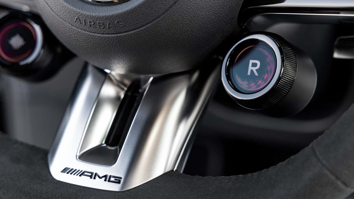 Mercedes-Benz AMG CLA 45 - photo 28