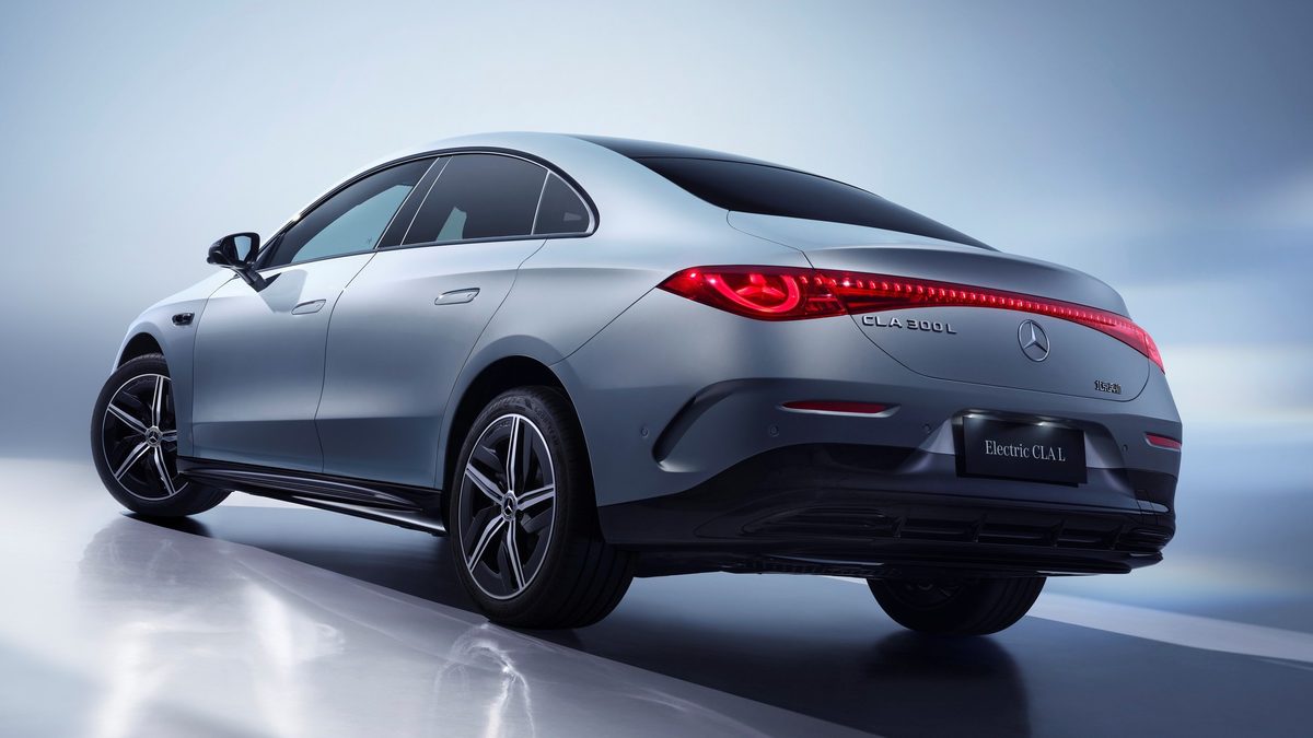 Mercedes-Benz CLA L - photo 8