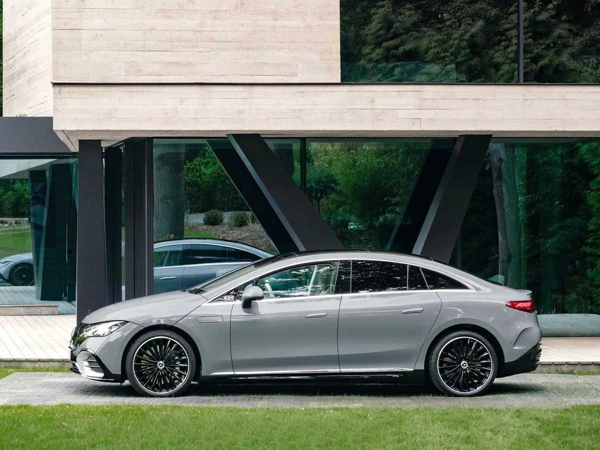 Mercedes-Benz EQE - photo 3