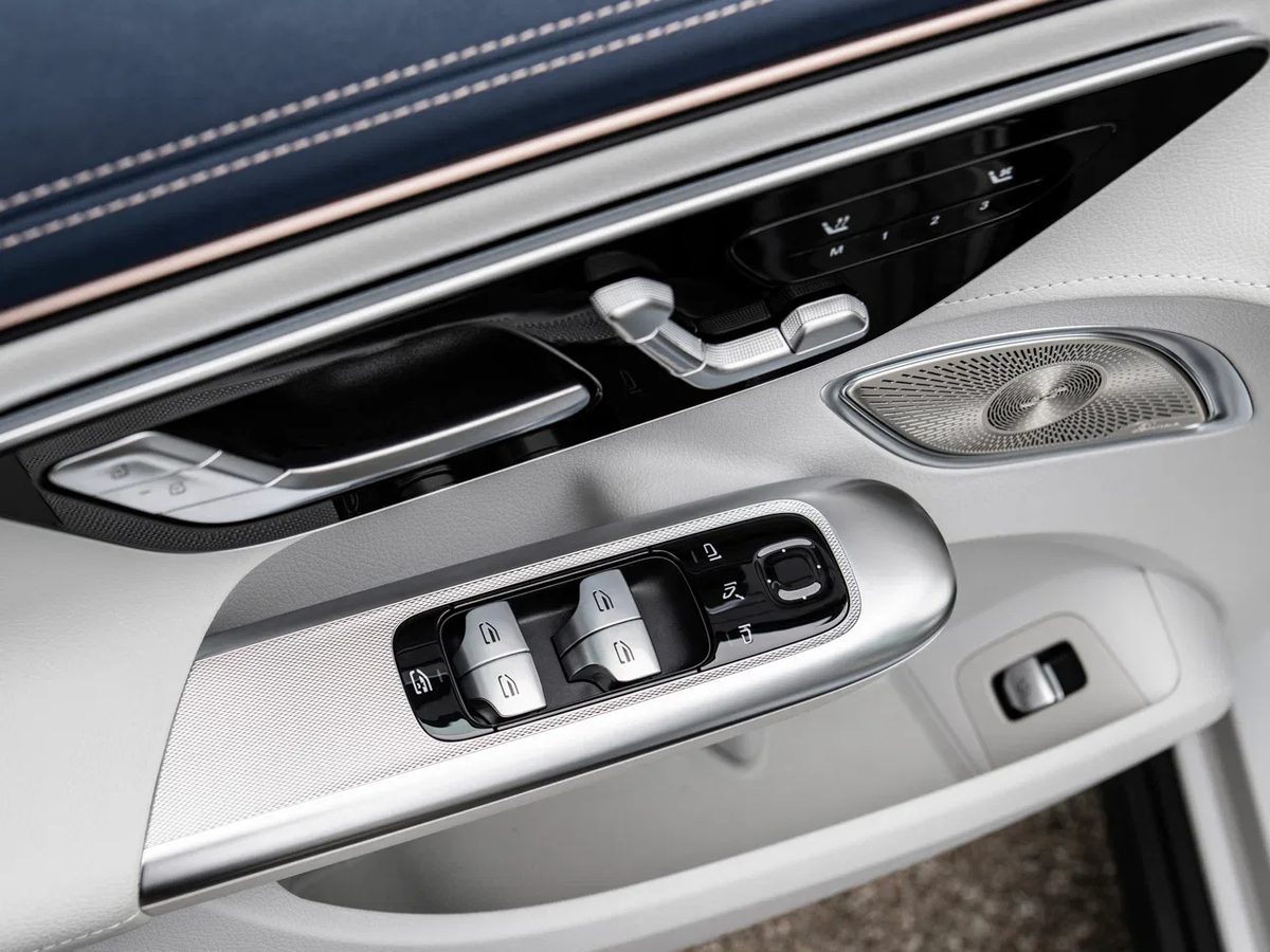 Mercedes-Benz EQE - photo 6