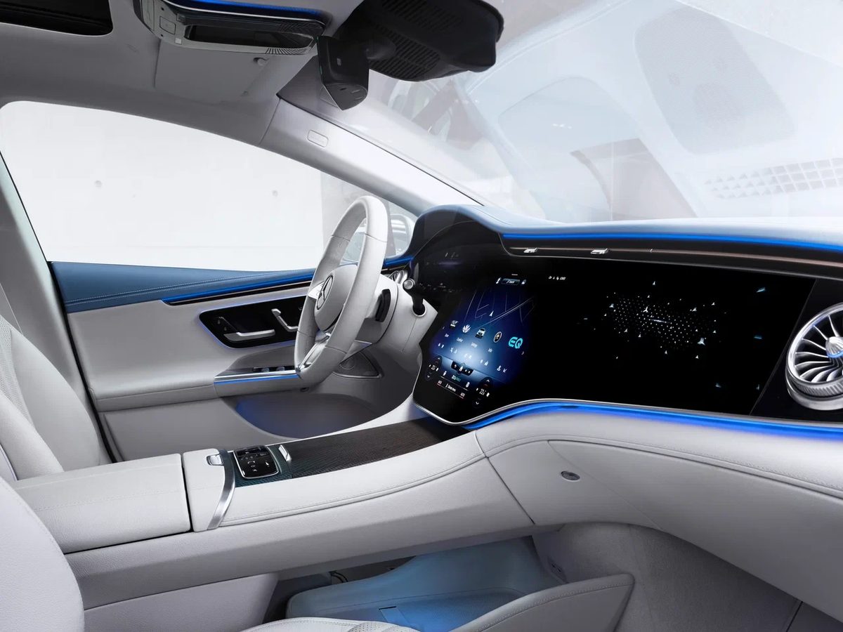 Mercedes-Benz EQE - photo 13