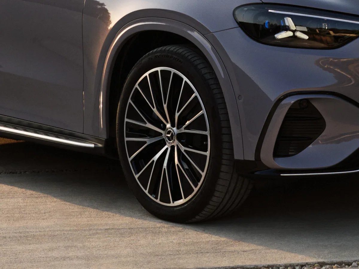 Mercedes-Benz GLC Electric - photo 10