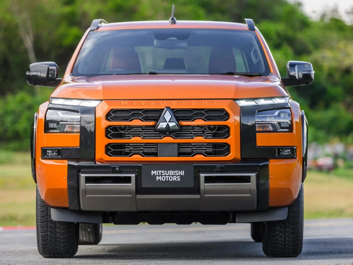 Mitsubishi Triton - photo 2
