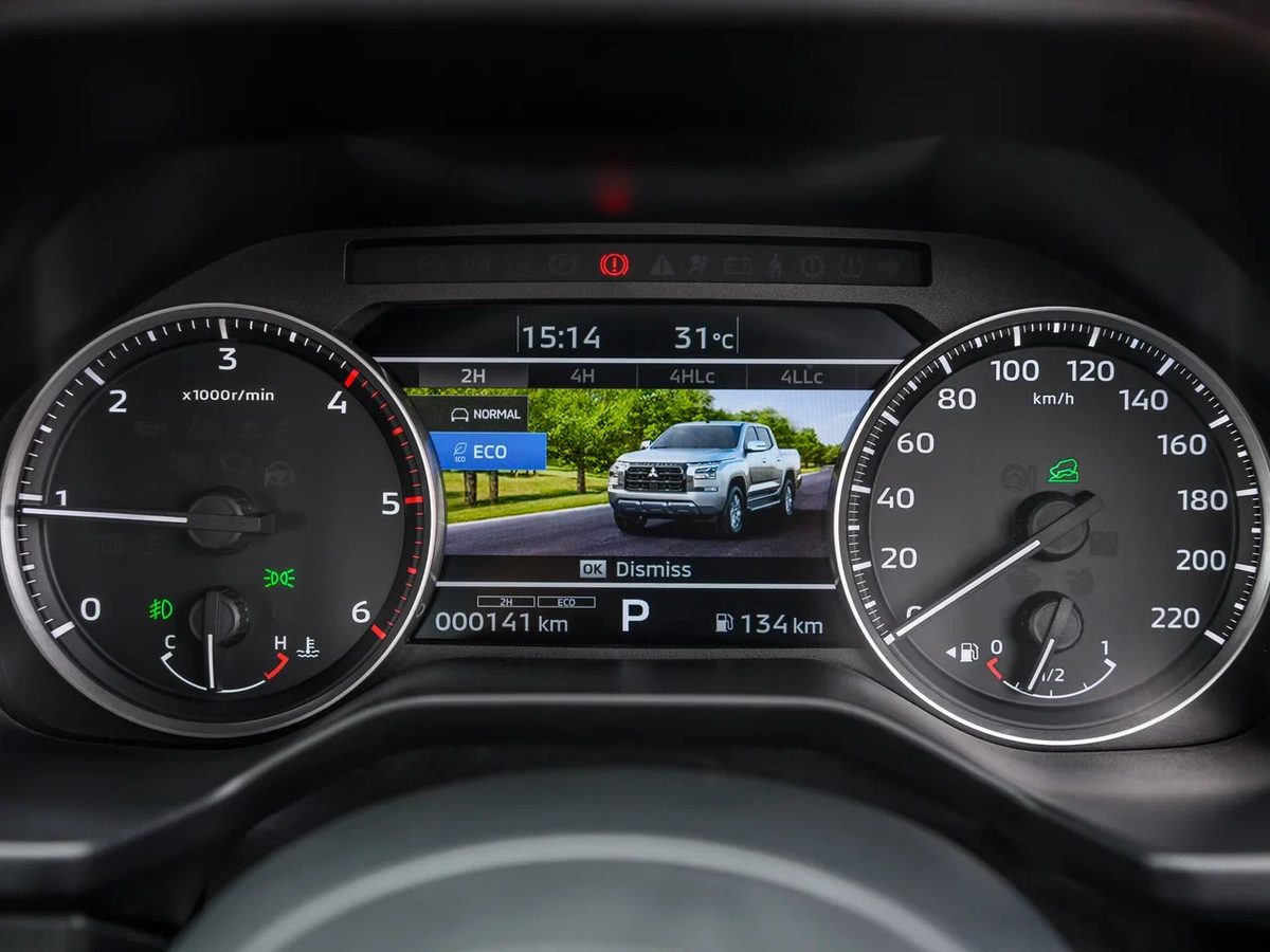 Mitsubishi Triton - photo 9