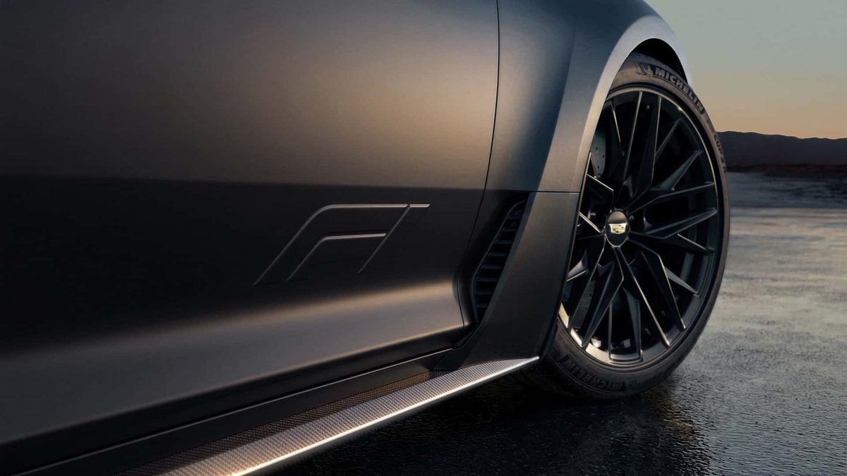 Cadillac CT5-V Blackwing F1 Collector Series: 685 hp, manual only, 26 cars total - photo 8