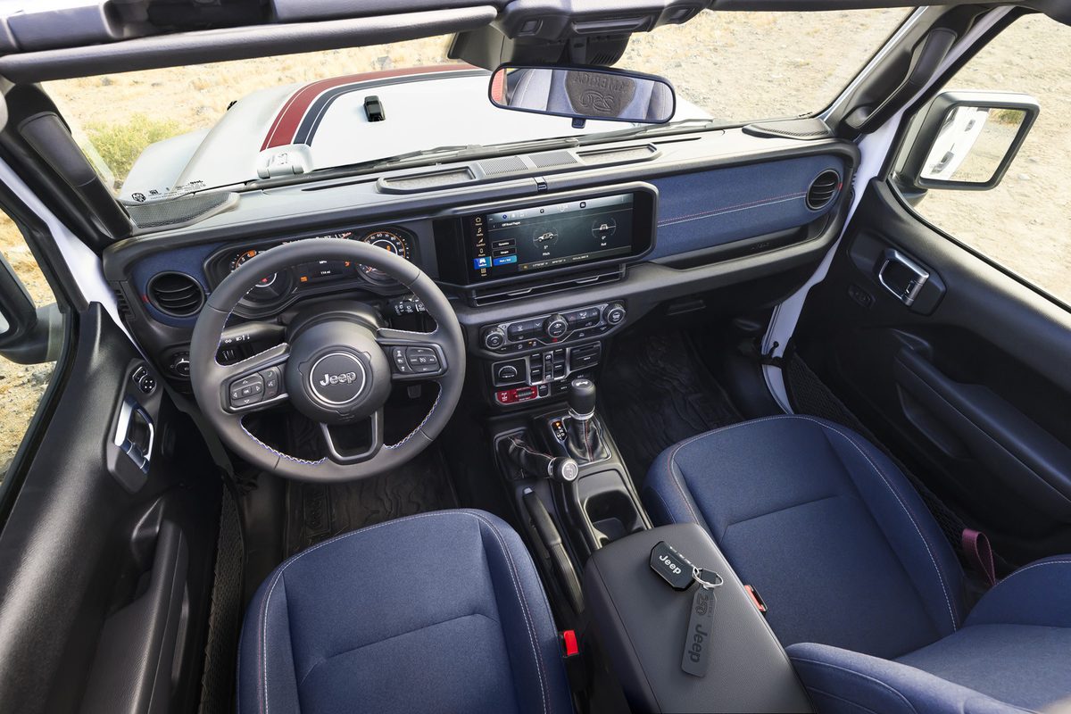 Jeep Wrangler America250: Captain America shield on the spare, V8 optional, $2,095 premium - photo 2