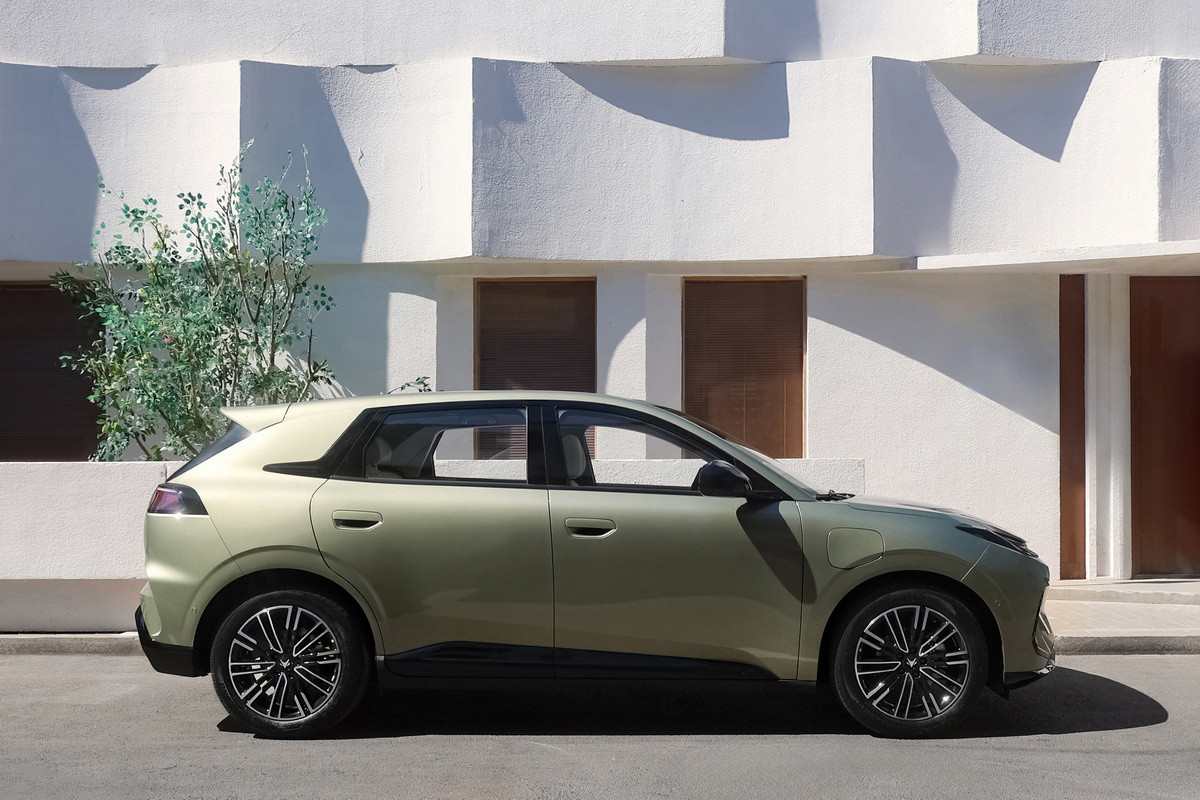 Arcfox Beta T1: BAIC facelifts its budget electric hatch nine months after launch - photo 3