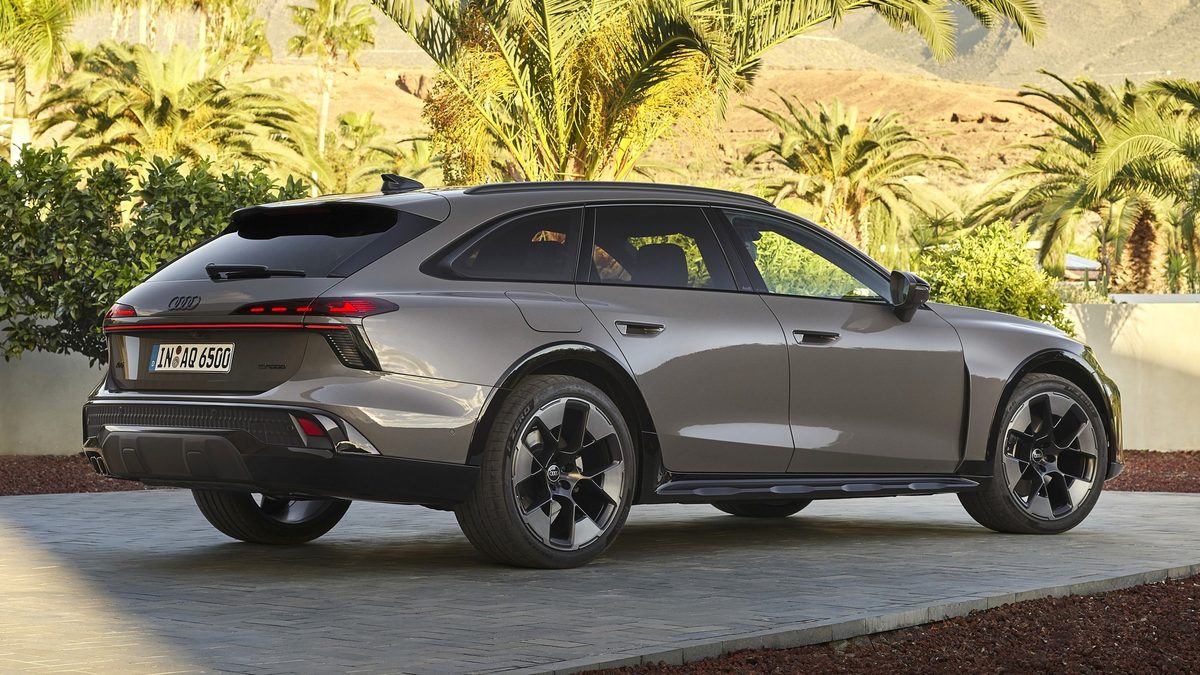 Audi A6 allroad - photo 15