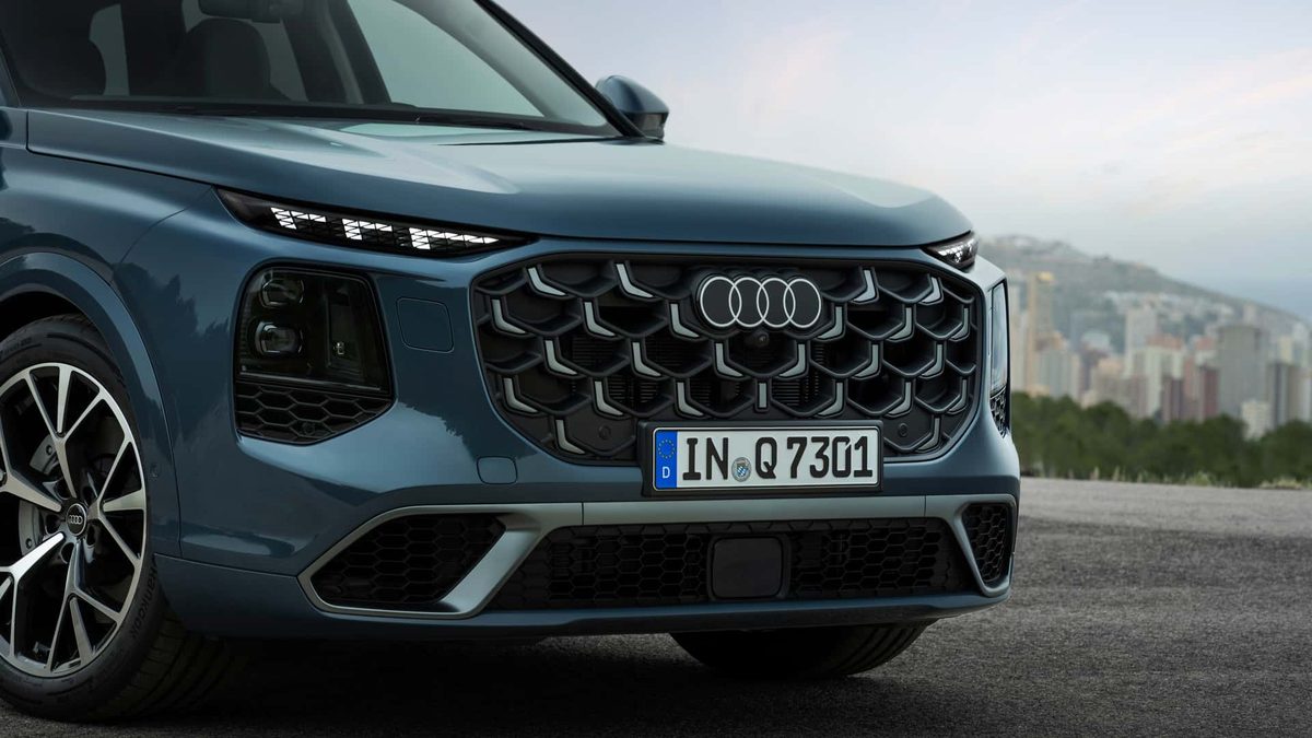 Third-generation Audi Q7 revealed: V6 diesel mild-hybrid for Europe, 591 hp SQ7 for the US - photo 6
