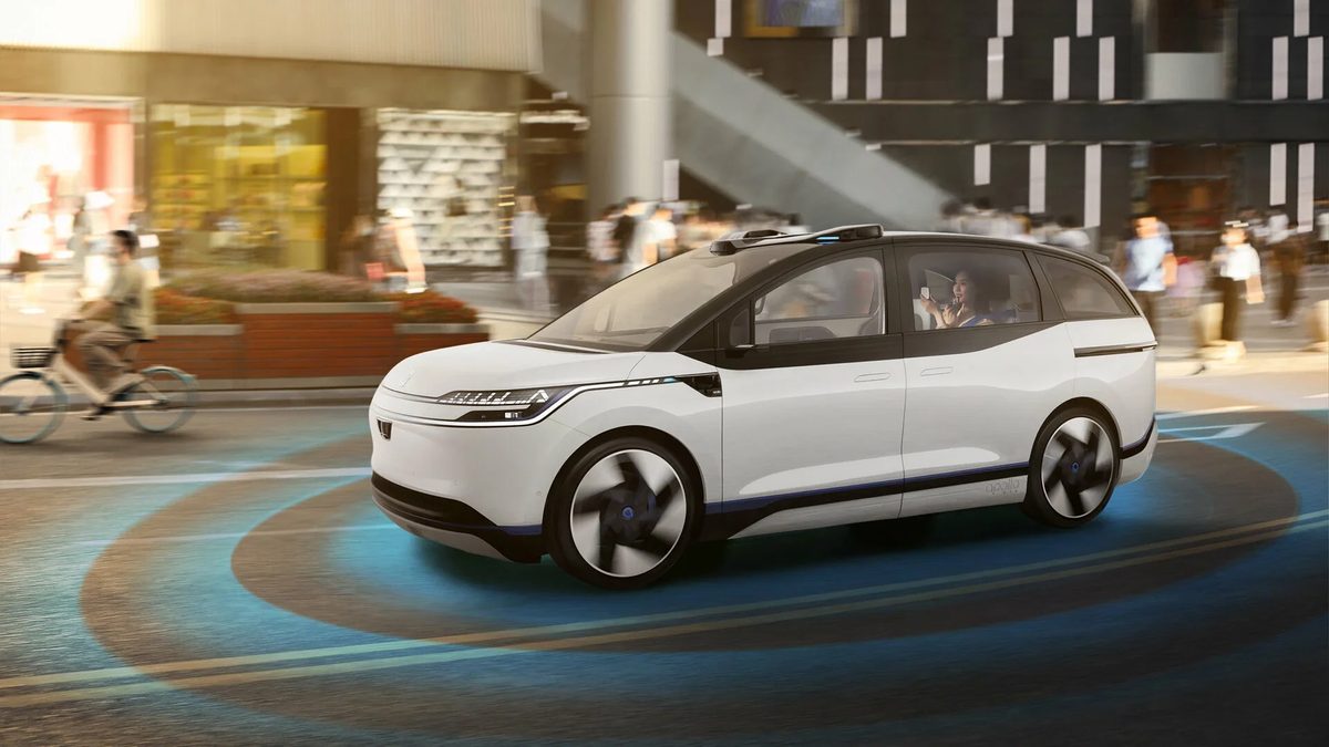 Baidu and Freenow test RT6 robotaxis in London