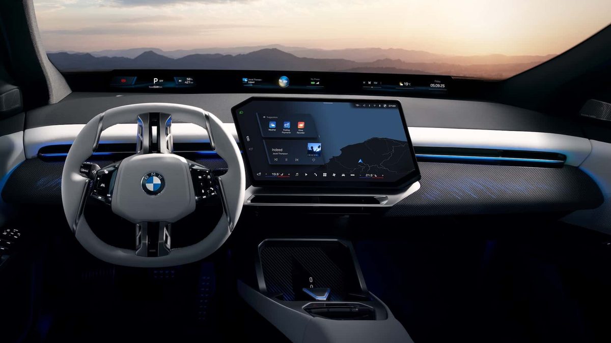 BMW plans more than 40 new and updated models through 2027 - photo 3