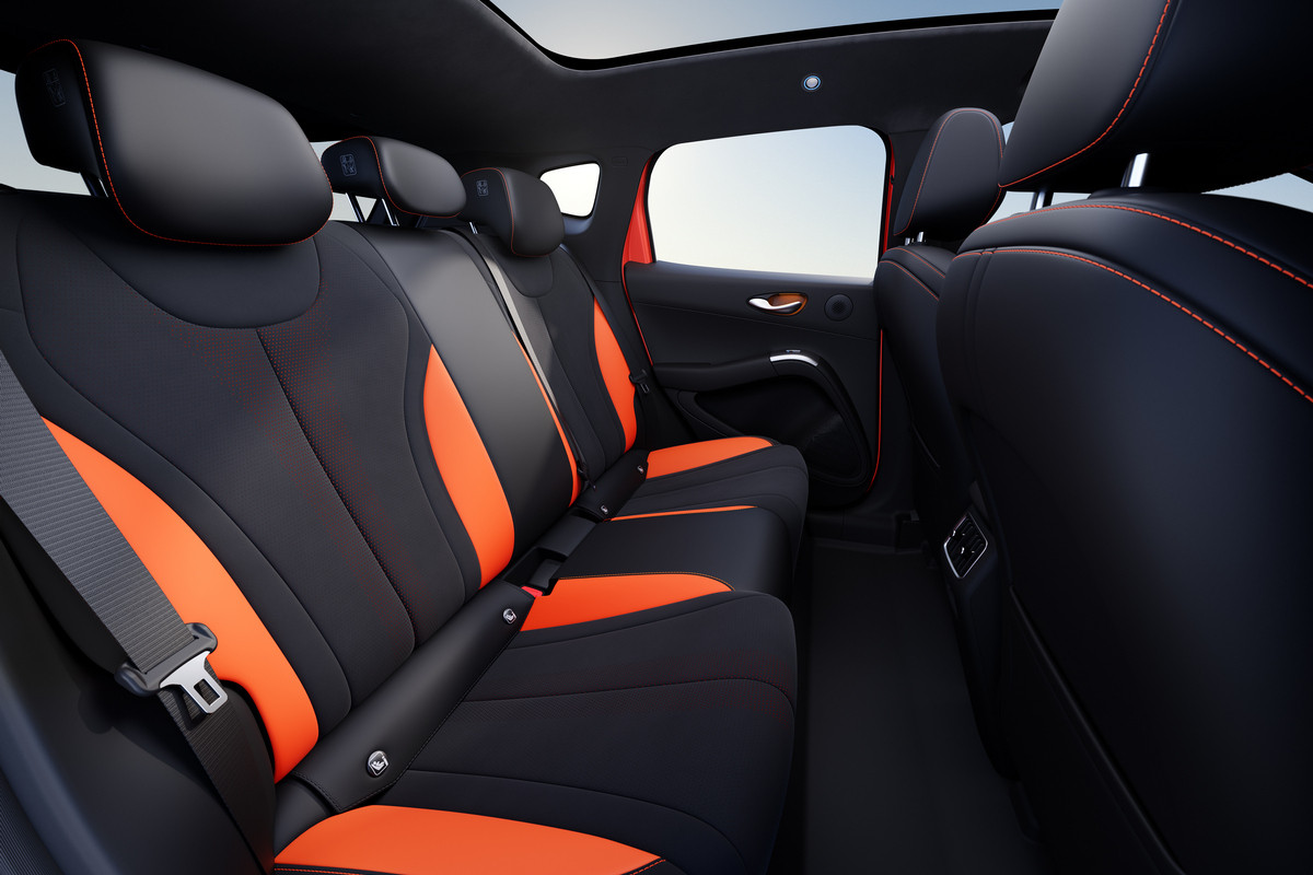 BYD Dolphin G: Europe's plug-in hatch gets its full spec sheet - photo 8