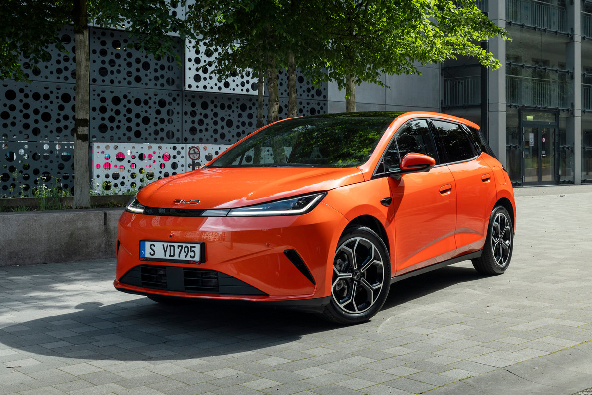 BYD Dolphin G: Europe's plug-in hatch gets its full spec sheet - photo 11