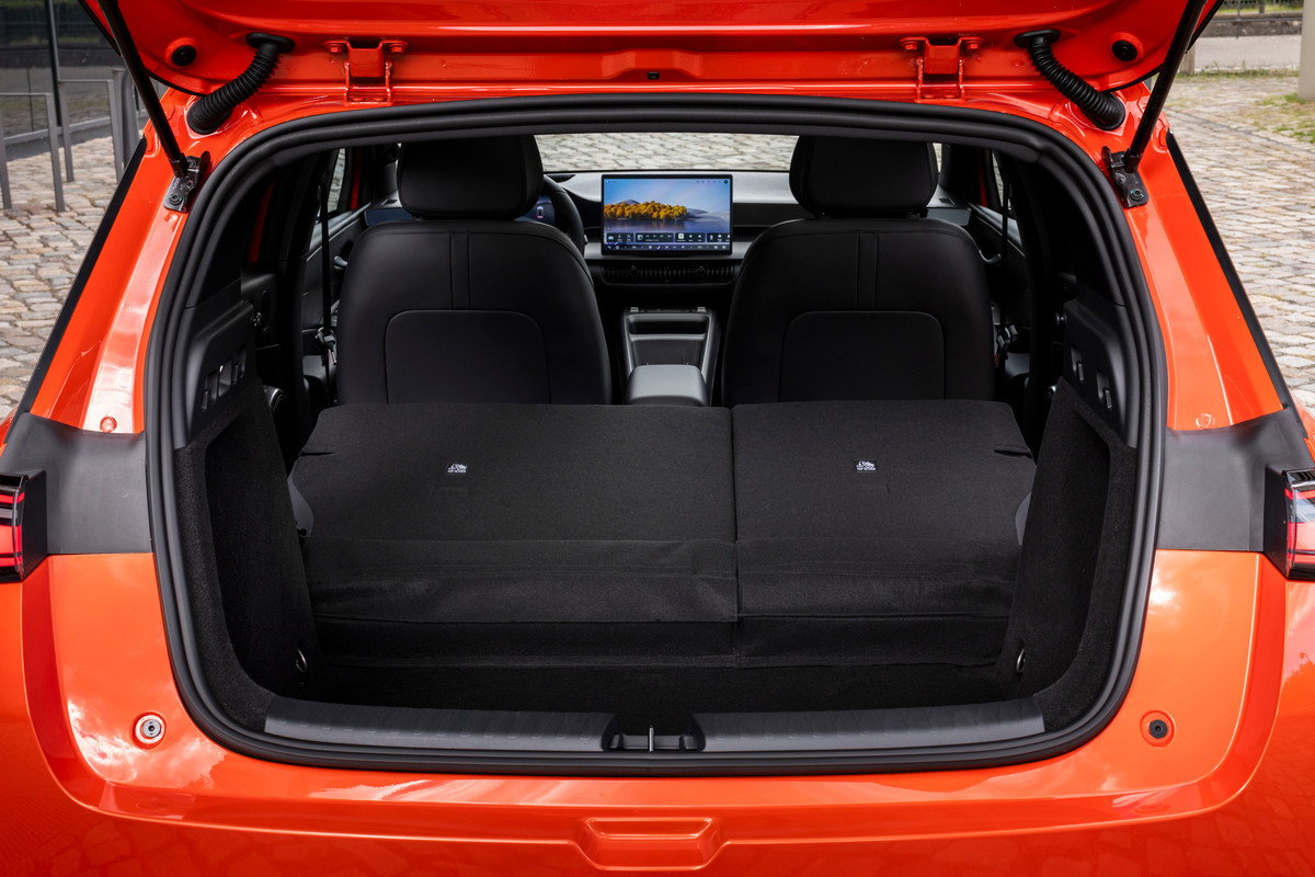 BYD Dolphin G: Europe's plug-in hatch gets its full spec sheet - photo 14