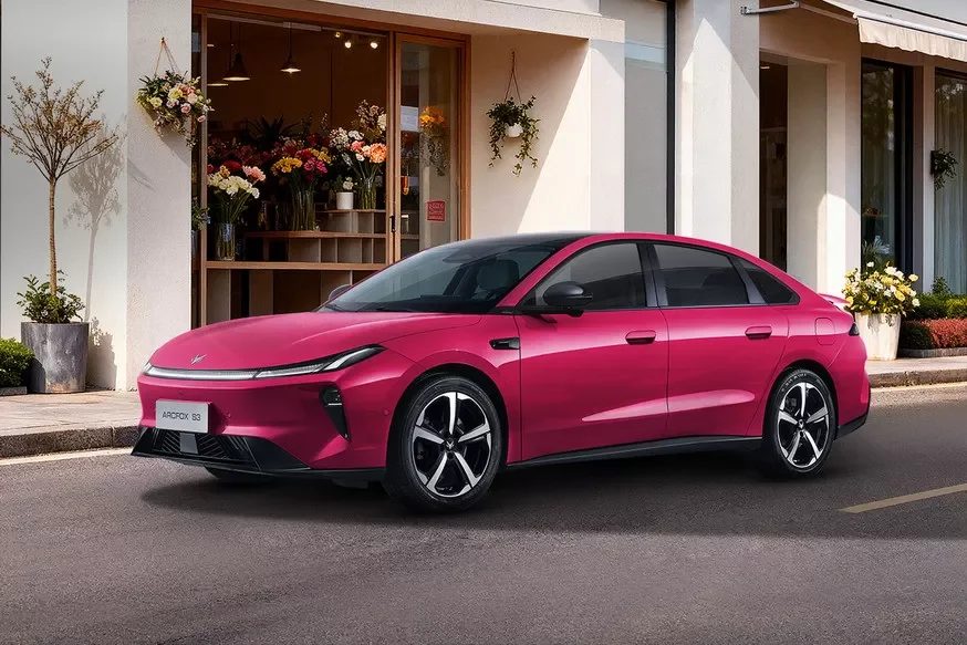 CATL and BAIC sign a deal on a million-vehicle swap network