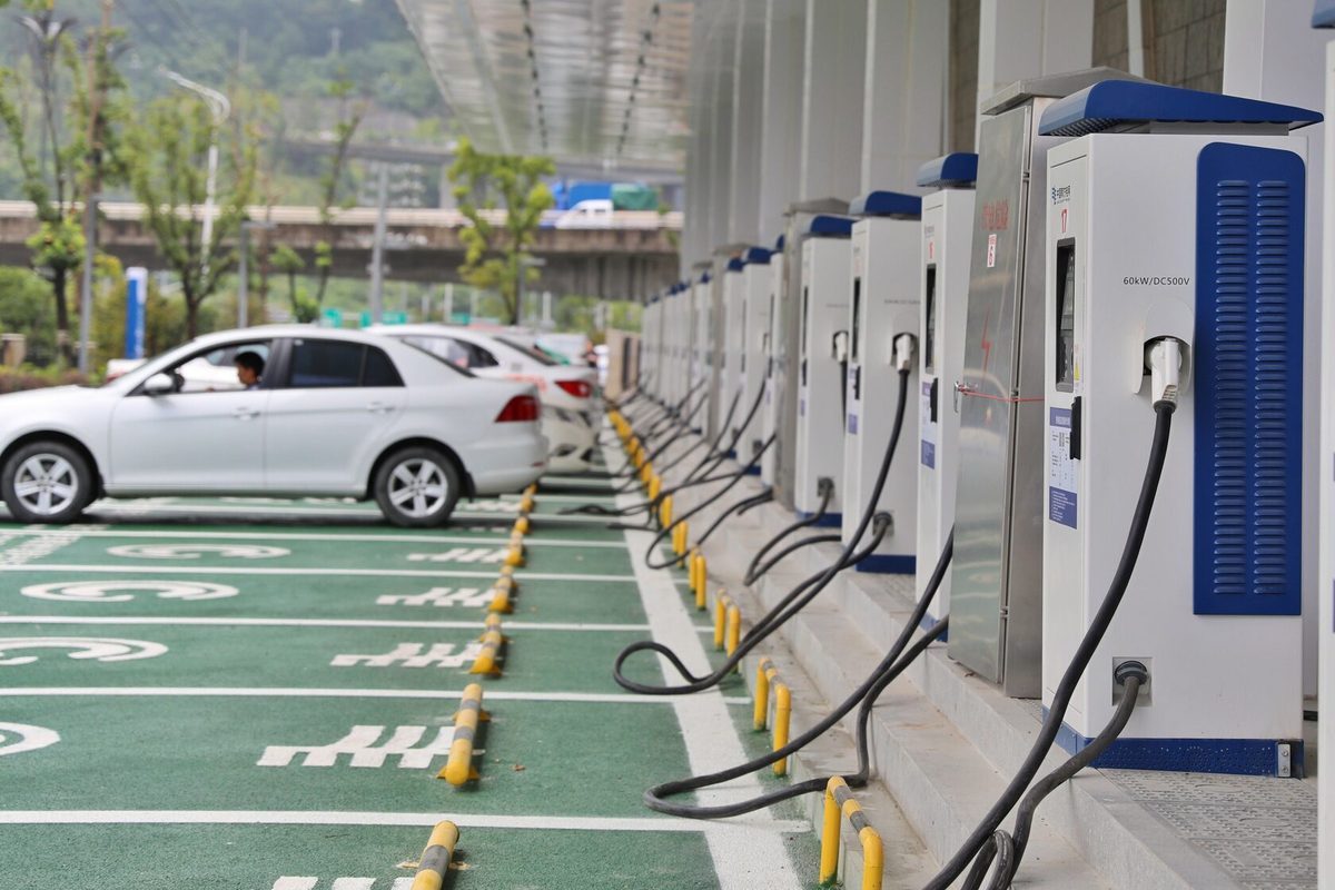 China investigates EV makers for quietly cutting battery range through OTA updates