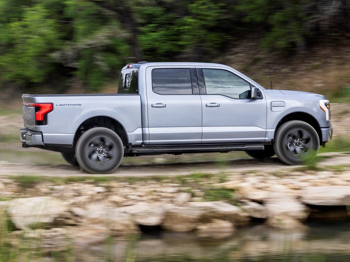 Ford and GM lost $10.8 billion on EVs in 2025 - and 2026 will be worse - photo 17