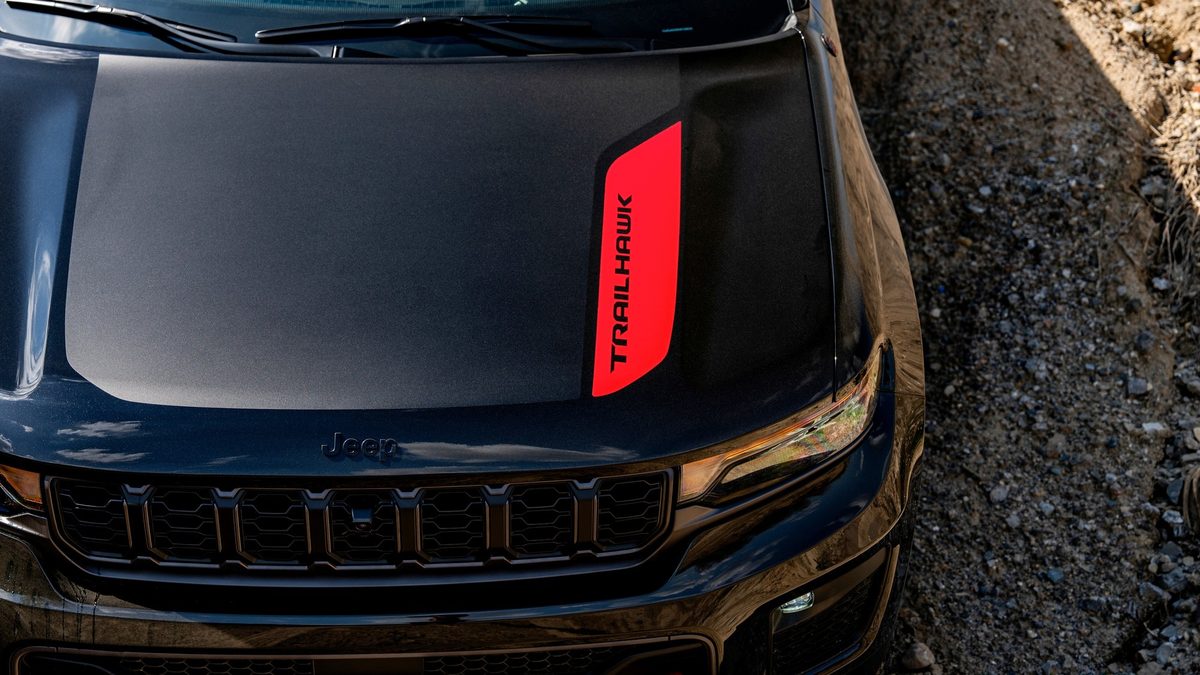 Jeep Grand Cherokee - photo 7