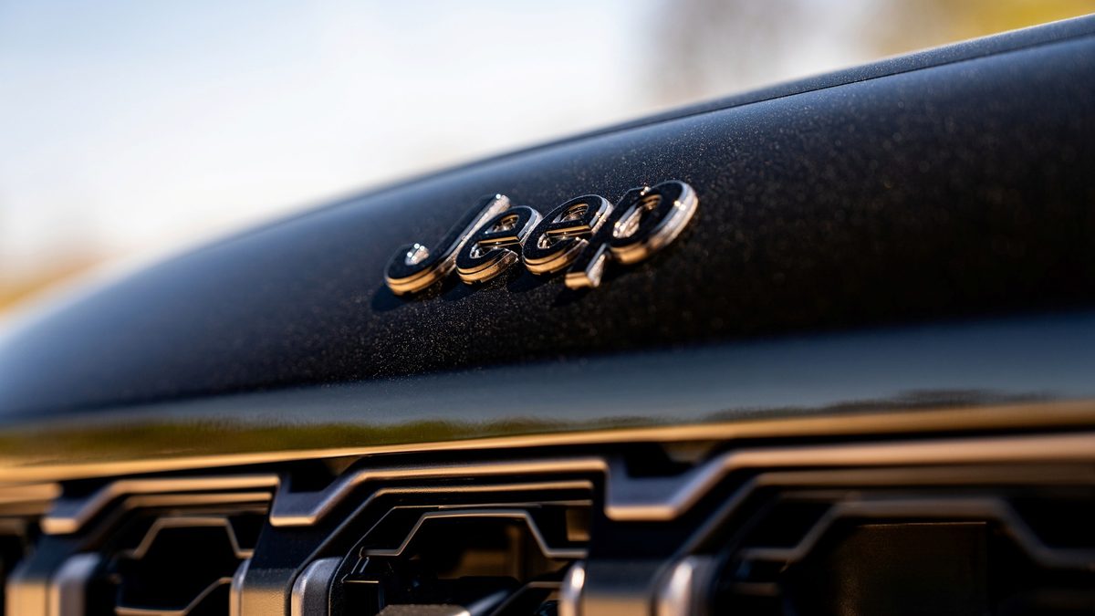 Jeep Grand Cherokee - photo 8