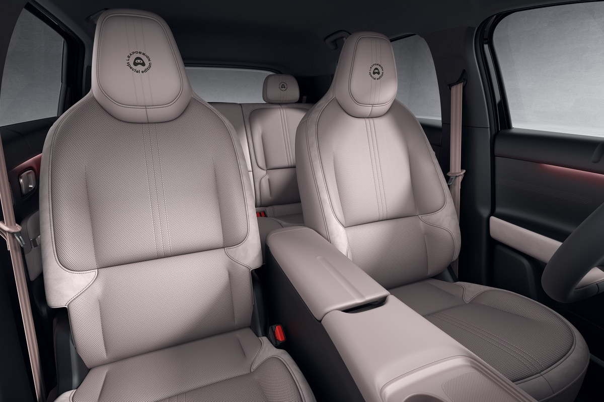 Leapmotor A05: a budget electric hatchback for China, with a European B03 twin - photo 9