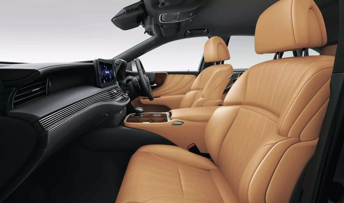 Lexus refreshes the LS in Japan, ends it in the US - photo 3