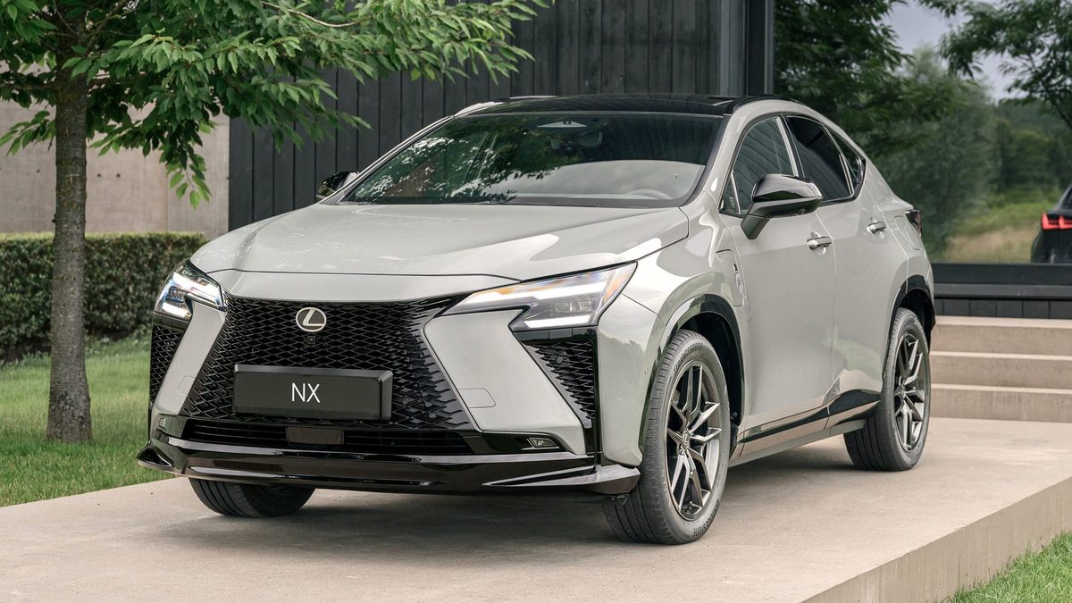 Lexus facelifts the NX with a bigger PHEV battery