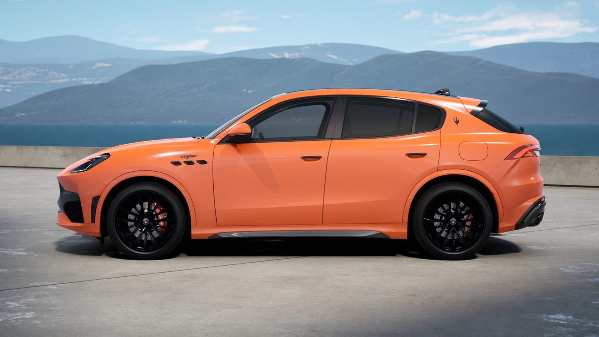 Maserati updates the Grecale: stricter face, V6 Nettuno joins the range, prices from €83,200 ($89,900) - photo 12