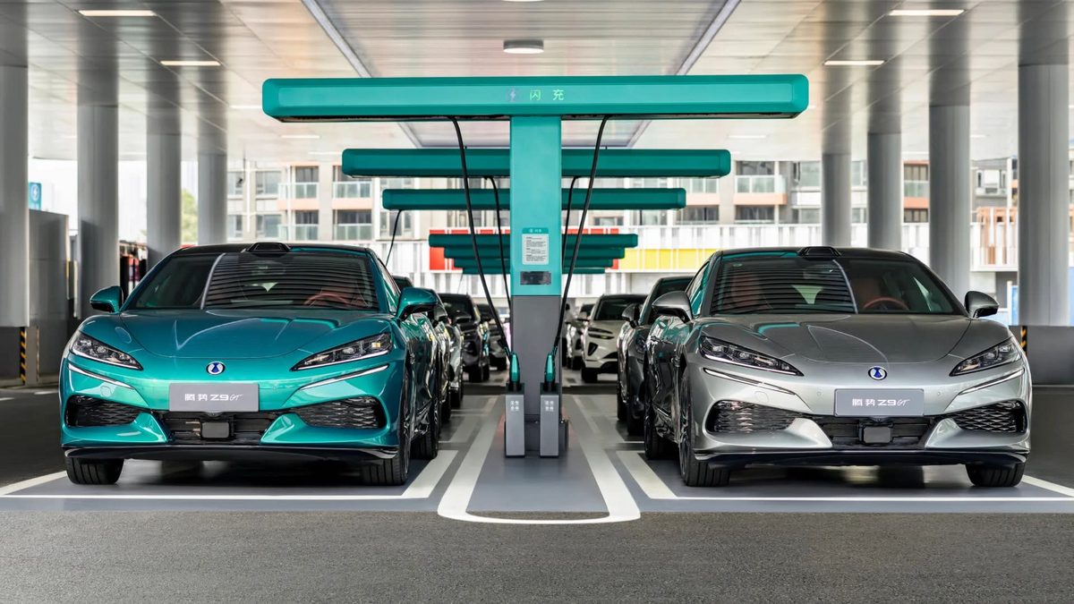 Nio swaps and BYD Flash Charging at Golden Week