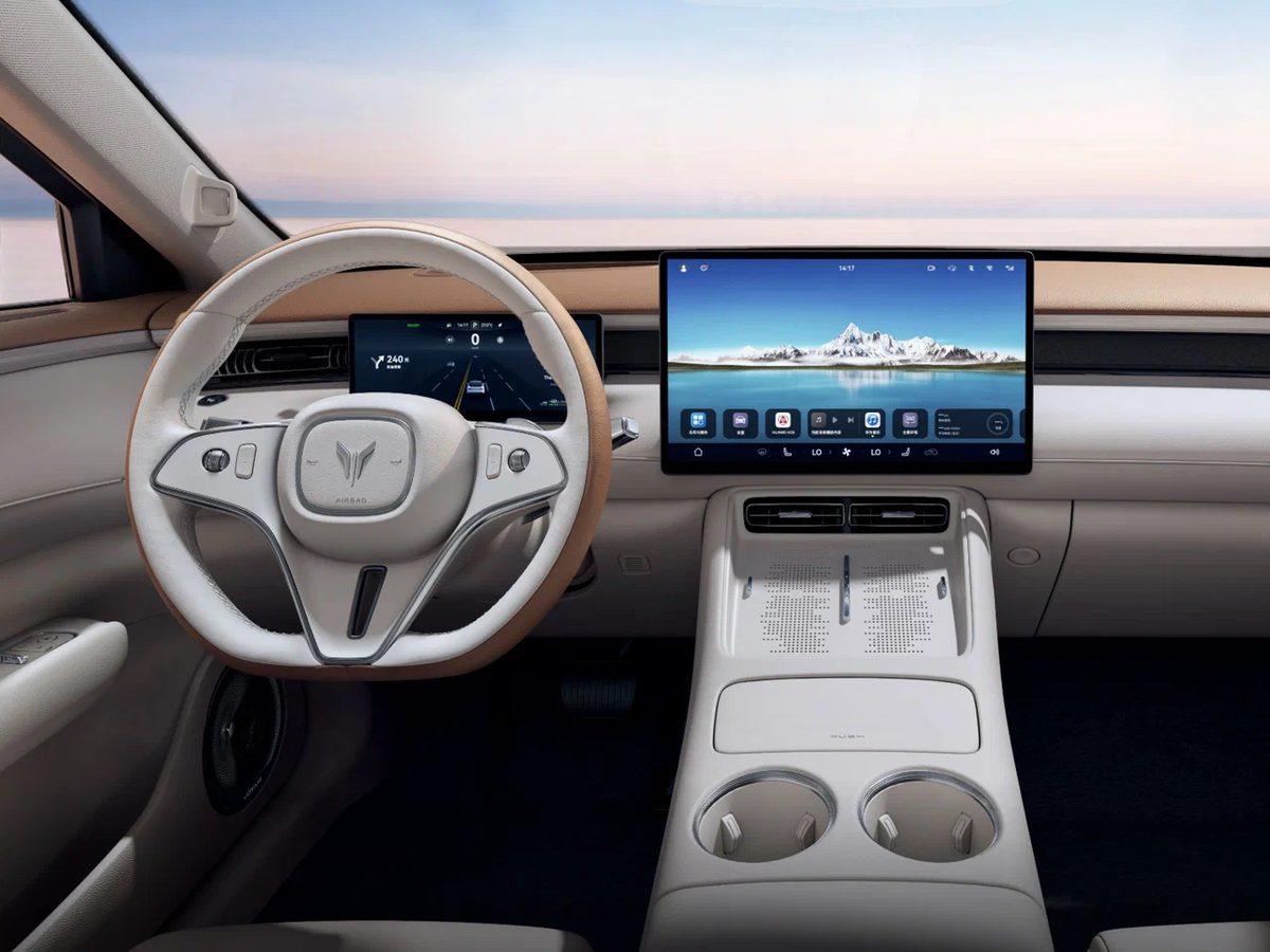 Stellantis and Dongfeng form European JV to build Voyah in France - photo 2