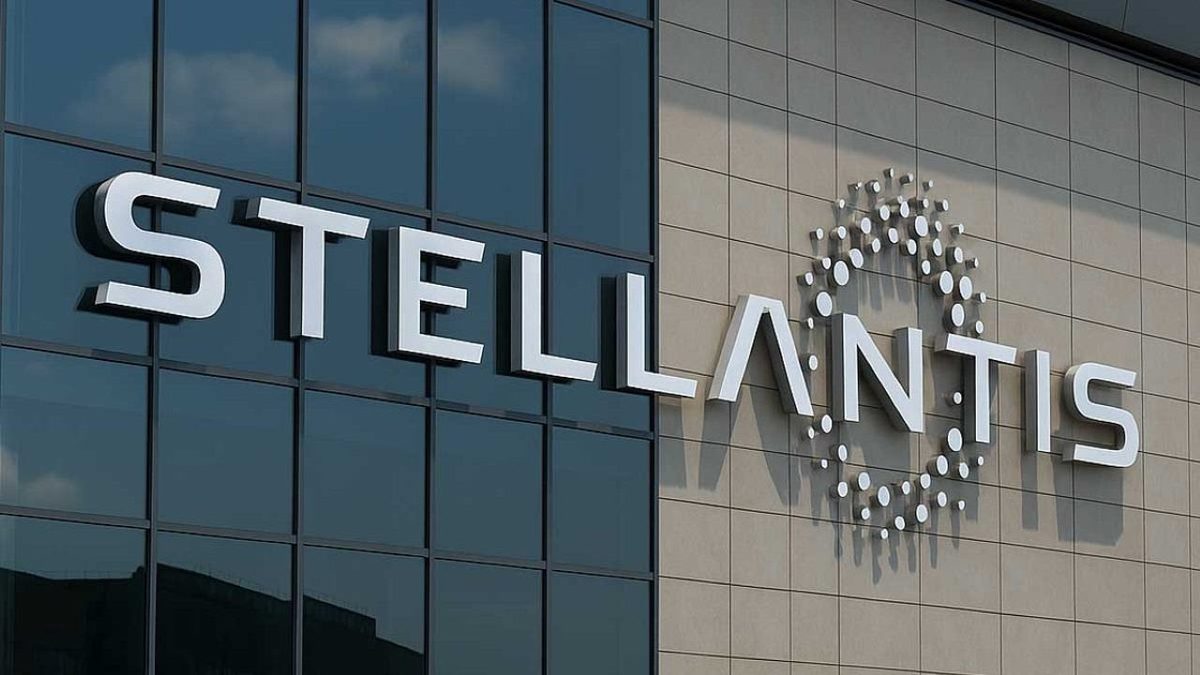 Stellantis halts two French plants over batteries