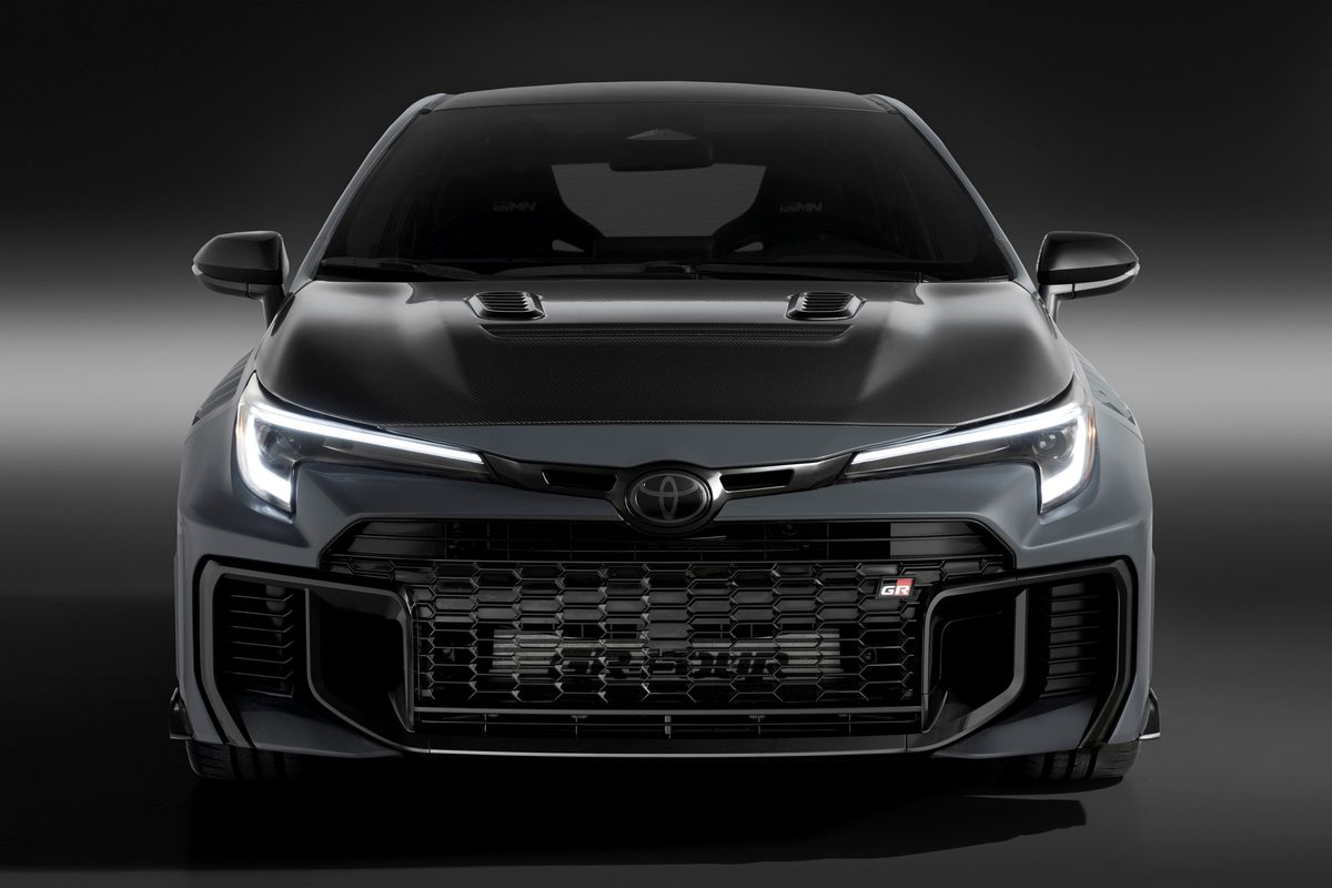 Toyota GRMN Corolla: a hardcore, Nürburgring-honed hot hatch with 304 hp and a manual only - photo 21