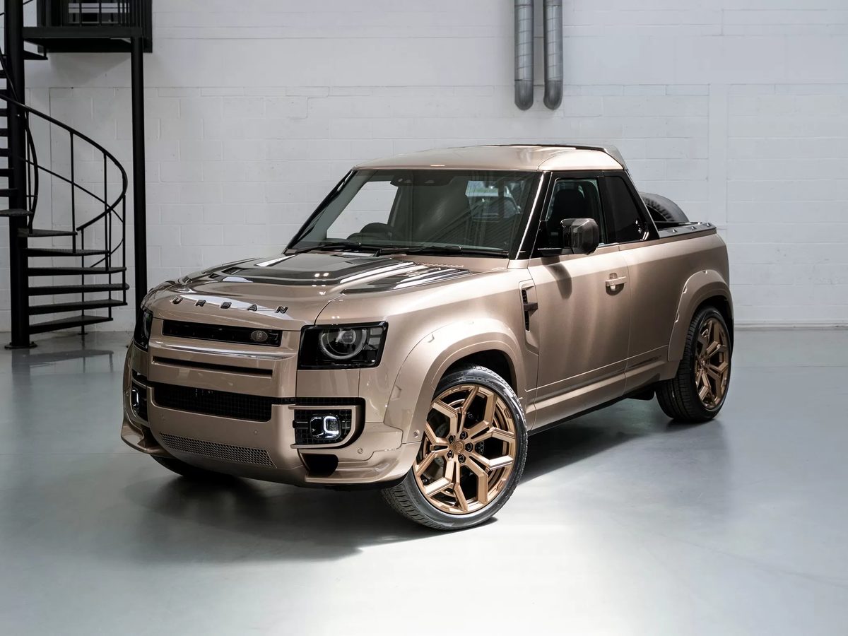 Urban Automotive builds a carbon Defender pickup - photo 2