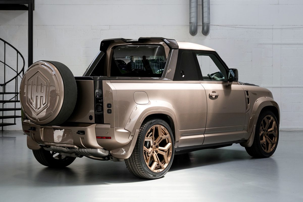 Urban Automotive builds a carbon Defender pickup - photo 3