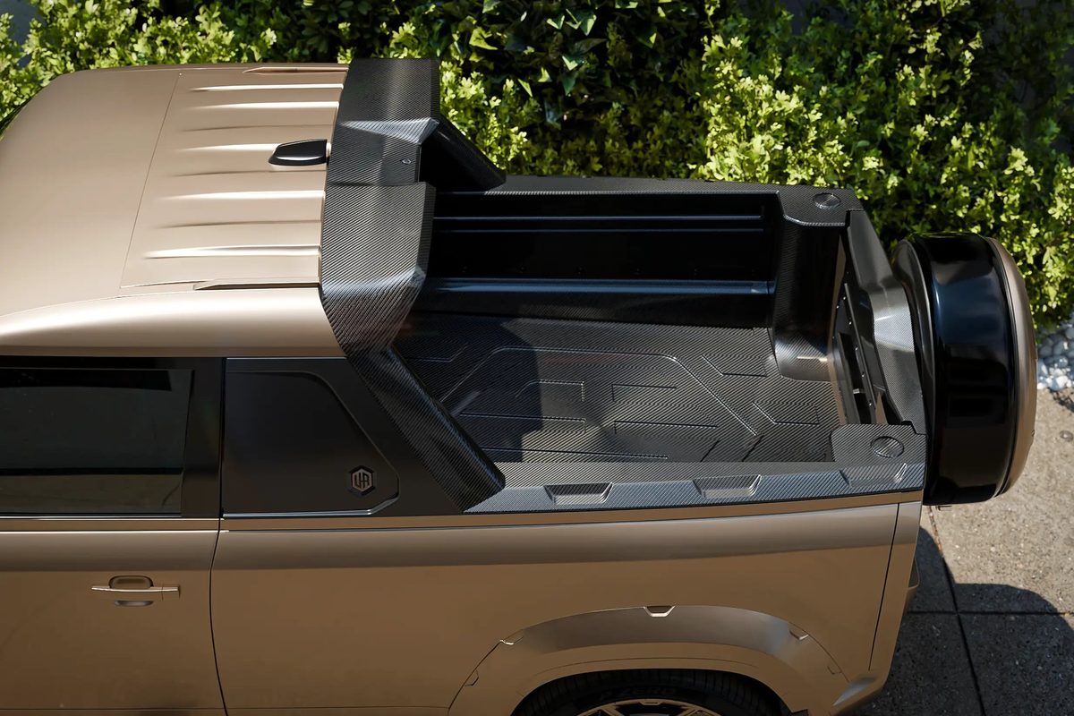 Urban Automotive builds a carbon Defender pickup - photo 7