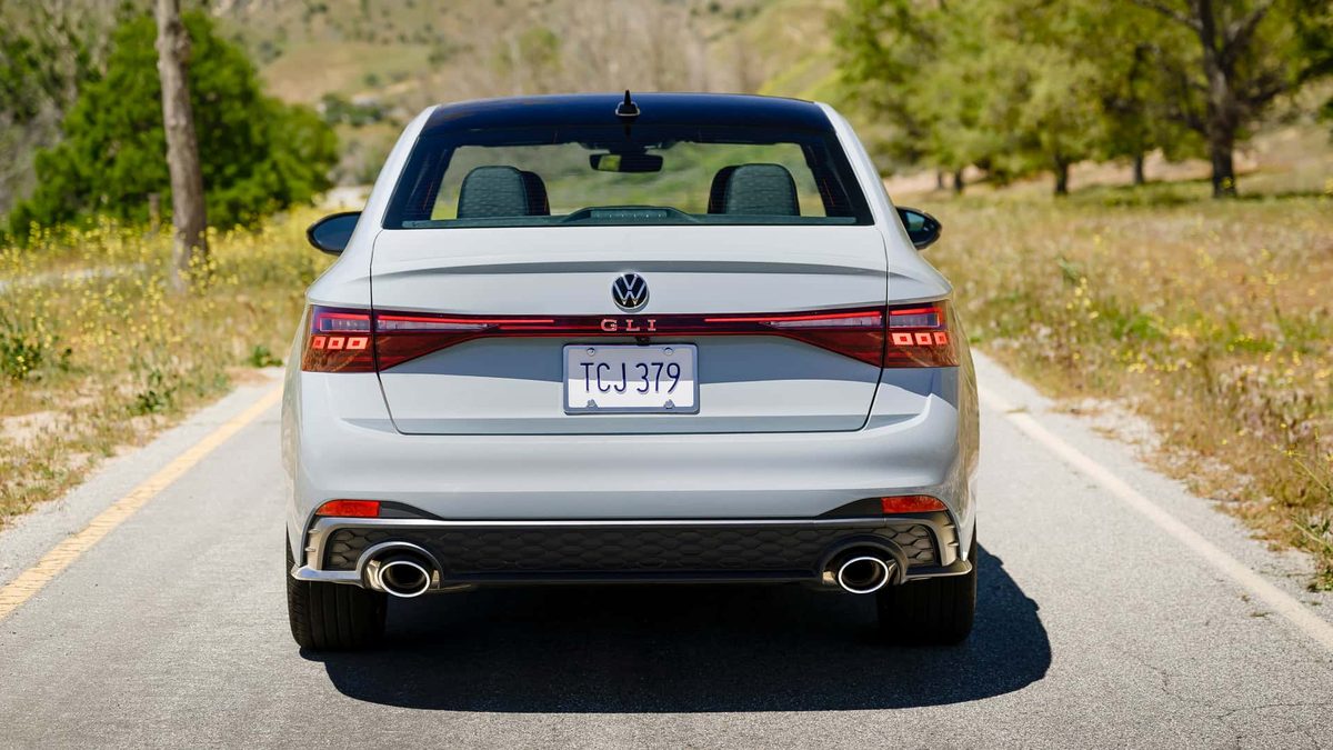 Volkswagen Drops Its Last Manual in the US  - Jetta GLI Goes Automatic-Only - photo 7