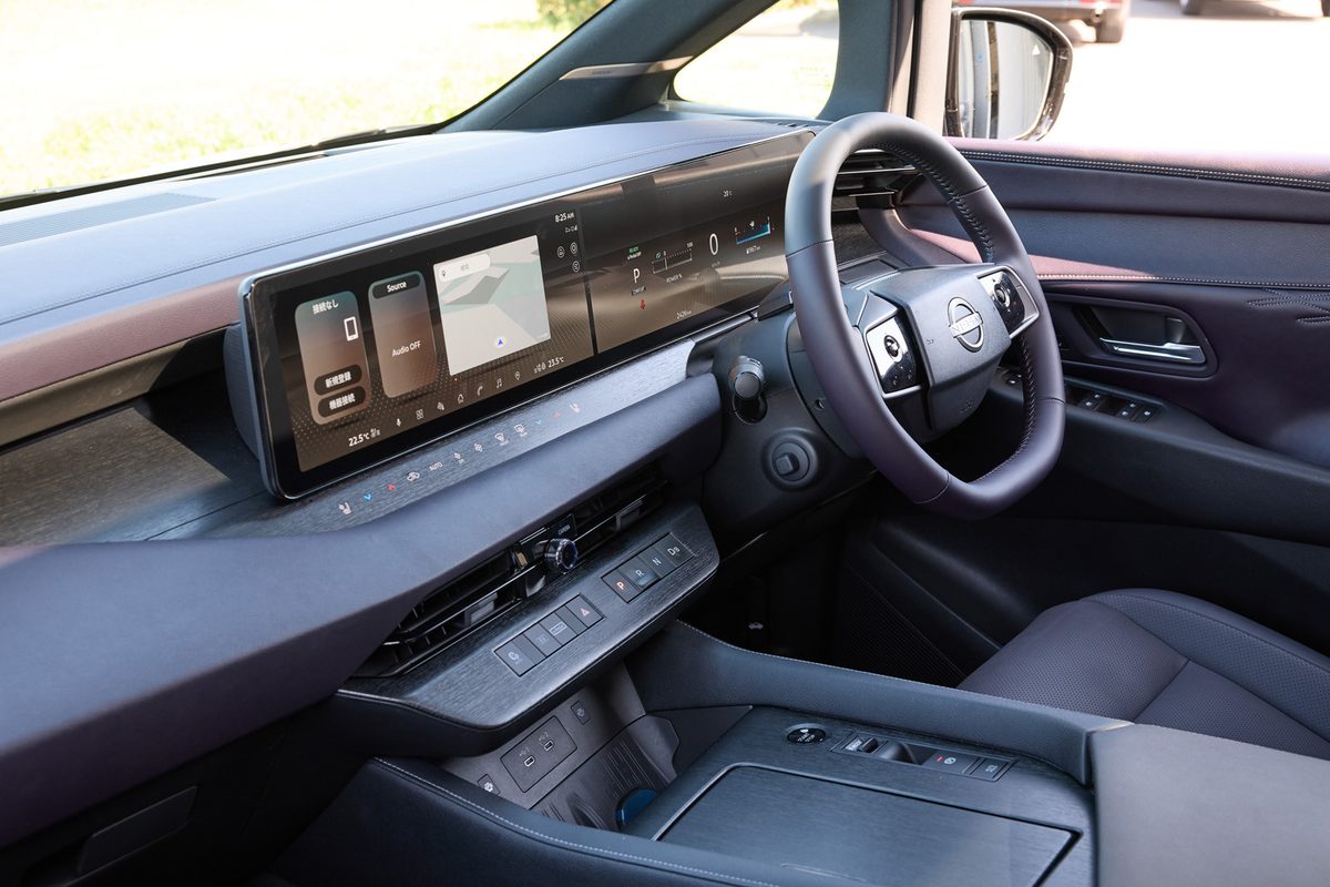 Nissan Elgrand - photo 9