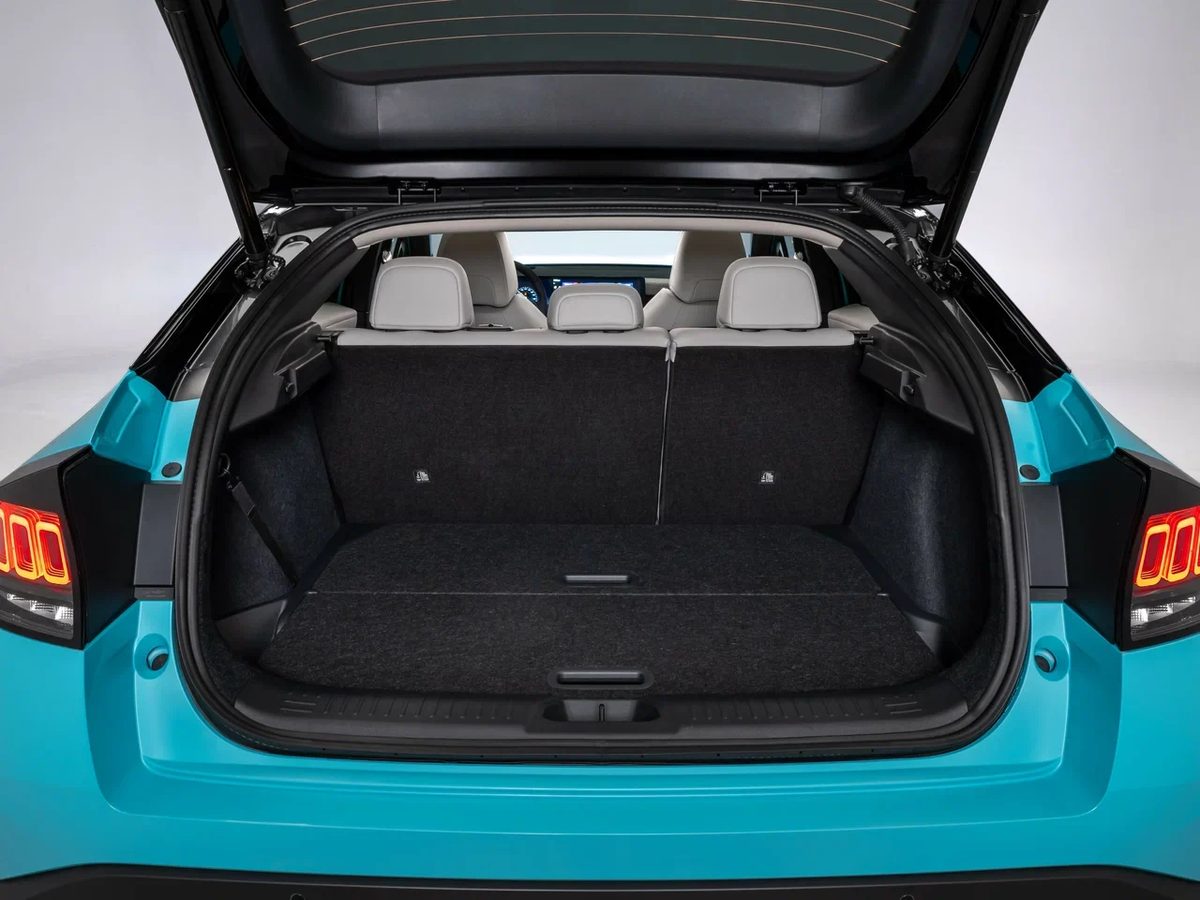 Nissan Leaf - photo 8