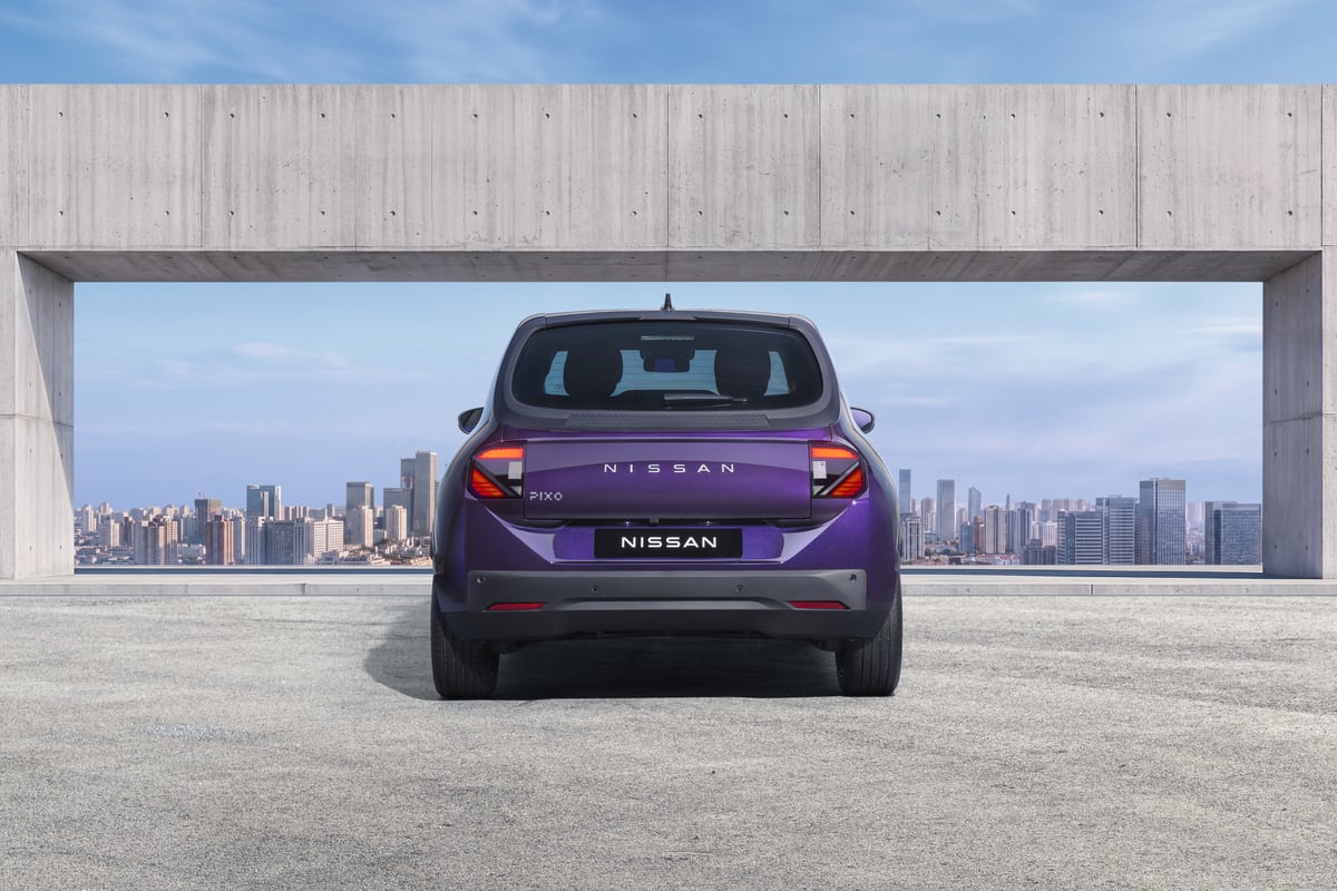 Nissan Pixo - photo 4