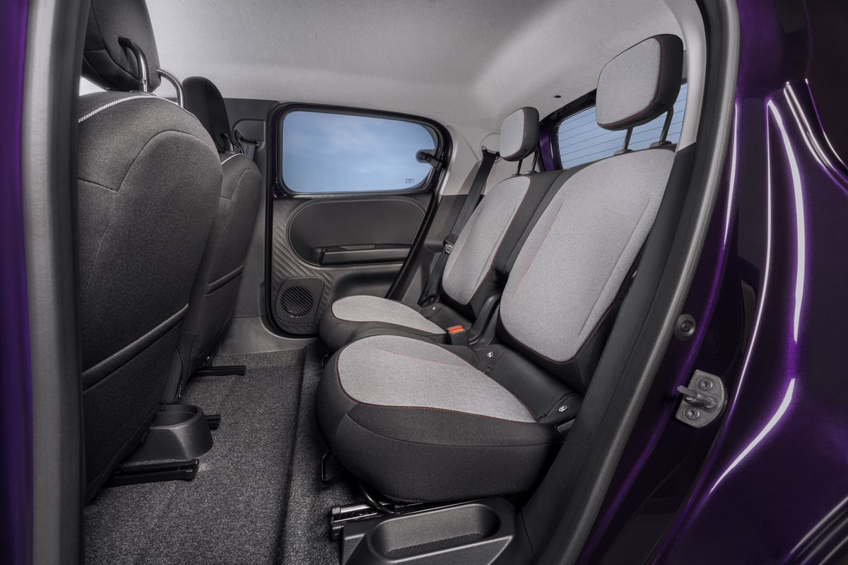 Nissan Pixo - photo 9