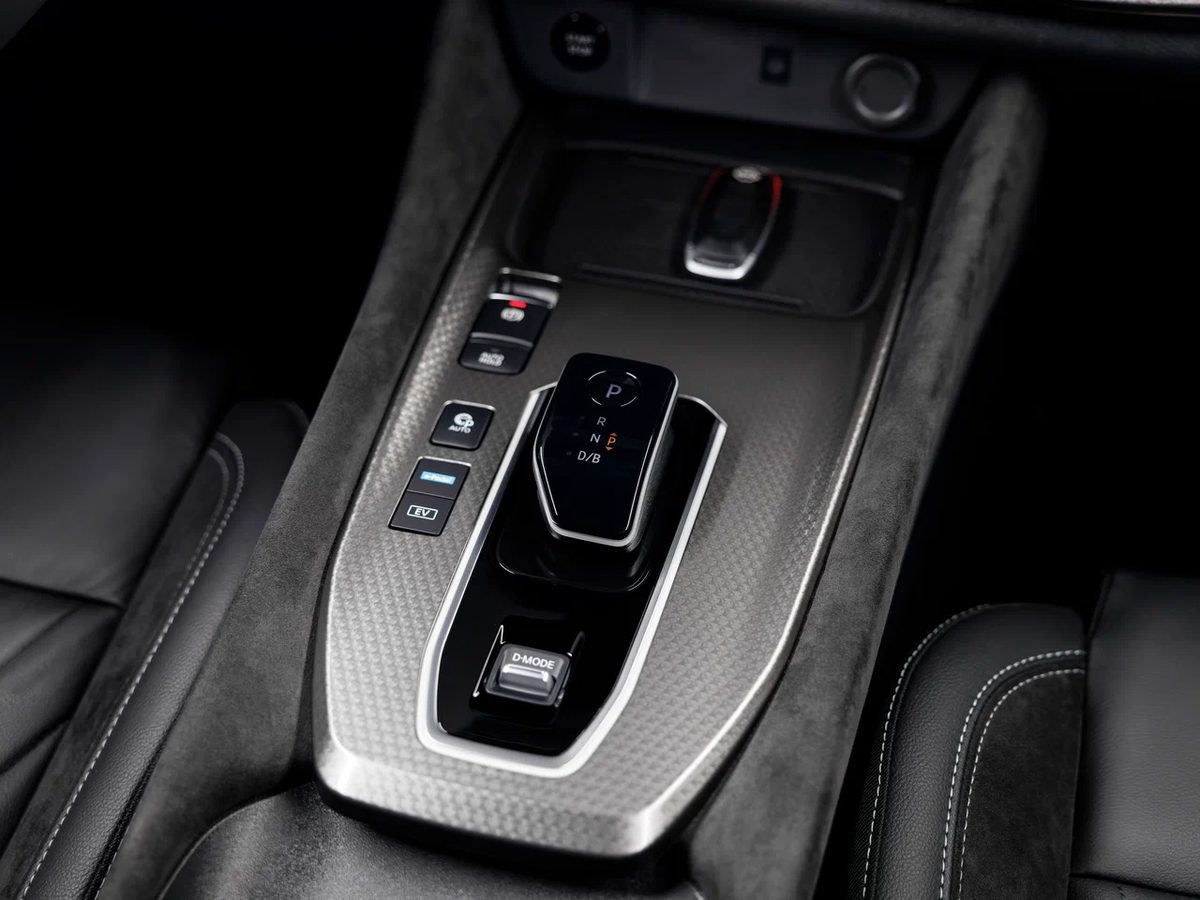 Nissan Qashqai - photo 13