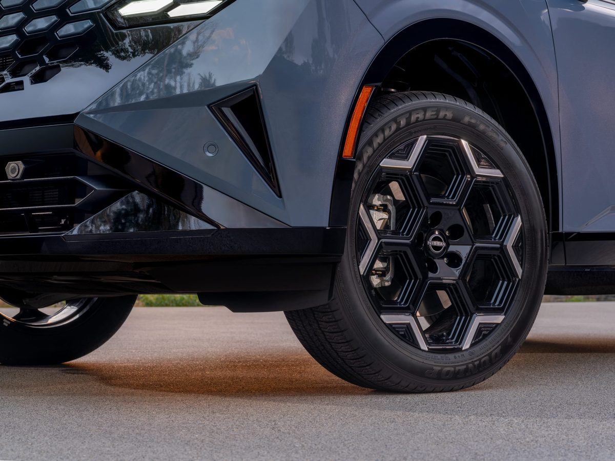 Nissan Rogue - photo 10